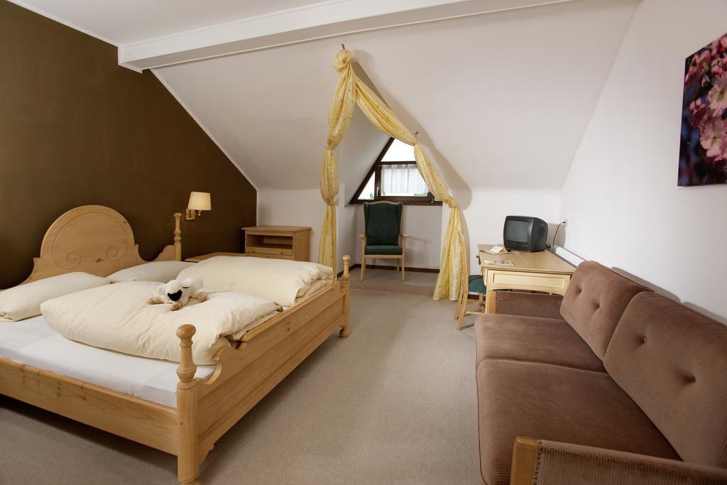 Hotel Zum Taufstein Sparhof Kamer foto